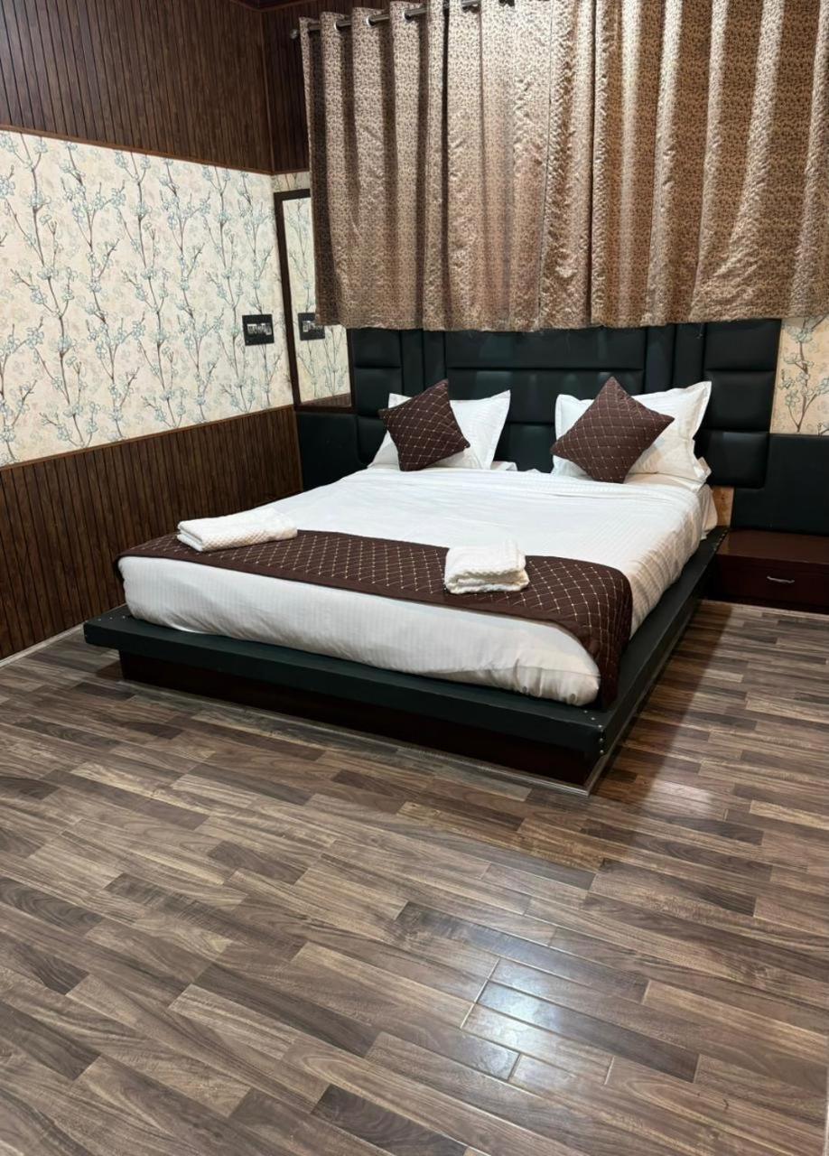 Hotel The Casa Srinagar  Luaran gambar